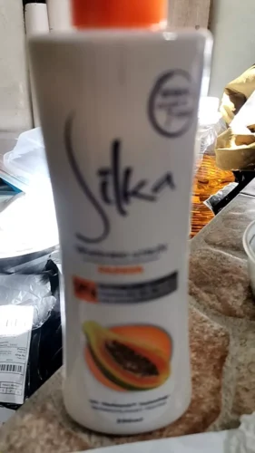 Silka Papaya Skin Whitening Lotion Orange for Unisex - 200 ML photo review